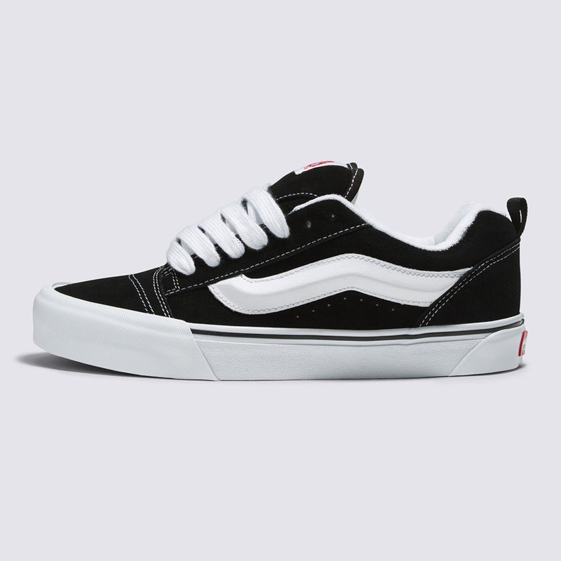 Vans Knu Skool “Black True White”