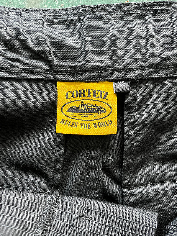 Short Cargo Corteiz Preto