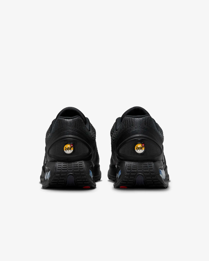 Air Max DN "Triple Black"