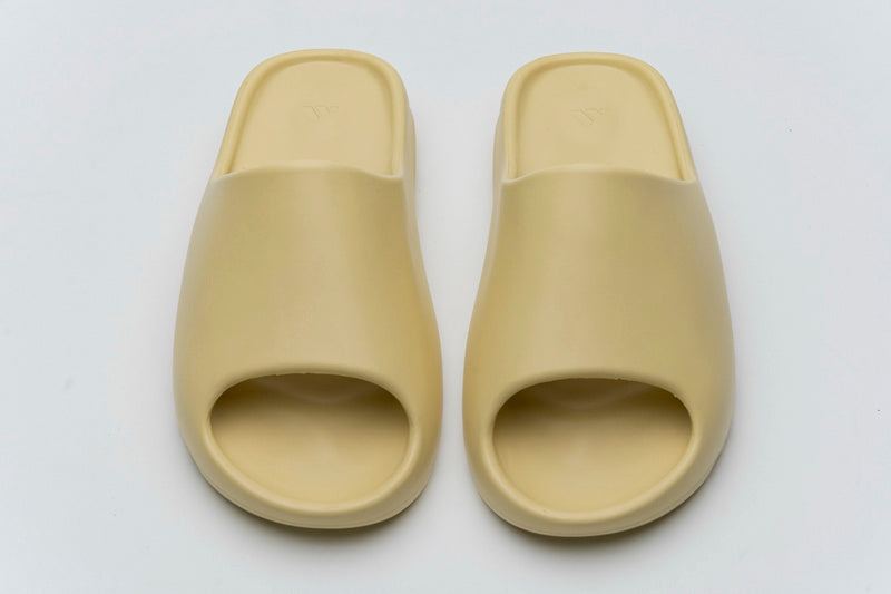 Yeezy Slide Bone