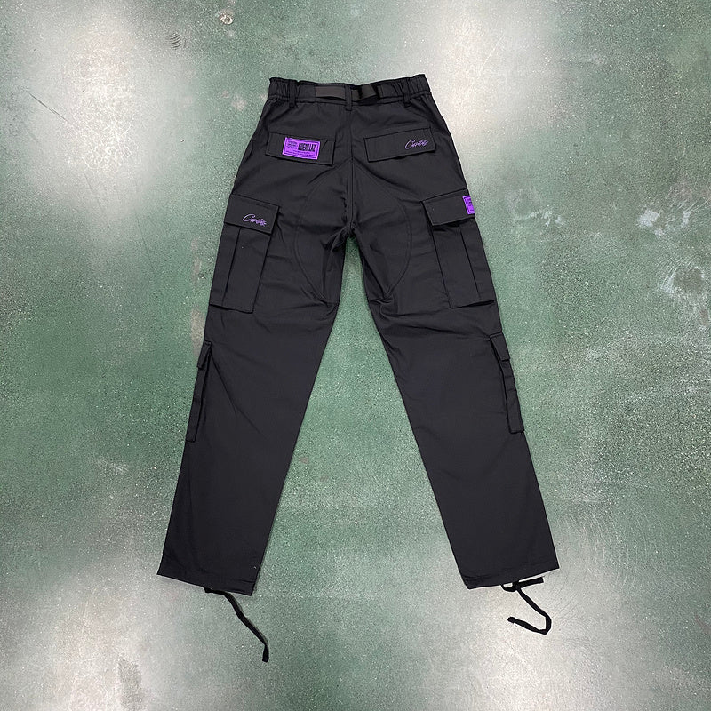 Calça Corteiz Cargo Preto com Roxo