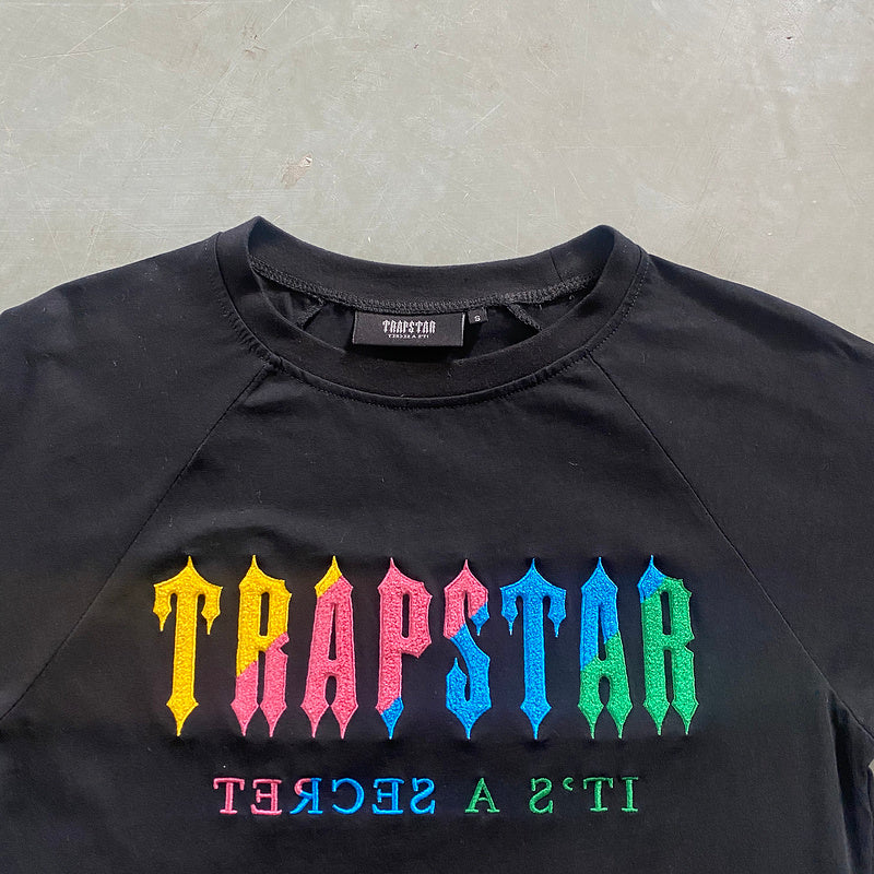 Conjunto Trapstar Verão Cinza Preto com Arco-Íris