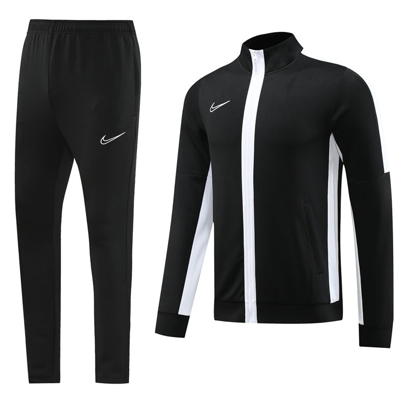 Conjunto Dri Fit Nike "Preto Faixa Branca"