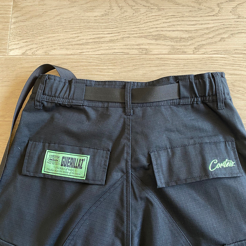 Calça Corteiz Cargo Preto com Verde