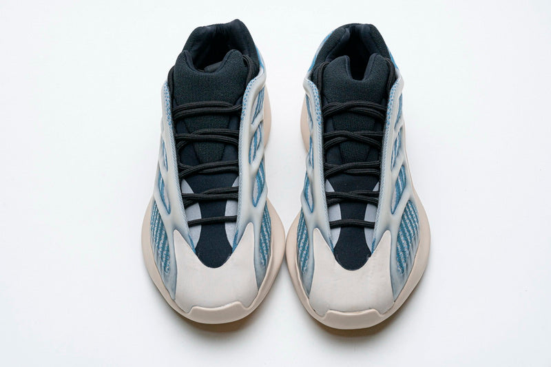 Yeezy 700 V3 "Kyanite"