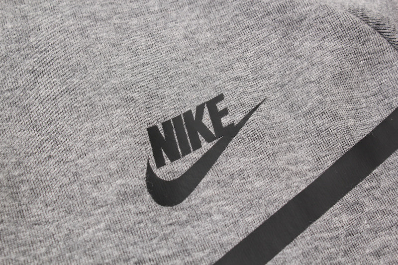 Conjunto Nike Tech Fleece "Cinza"