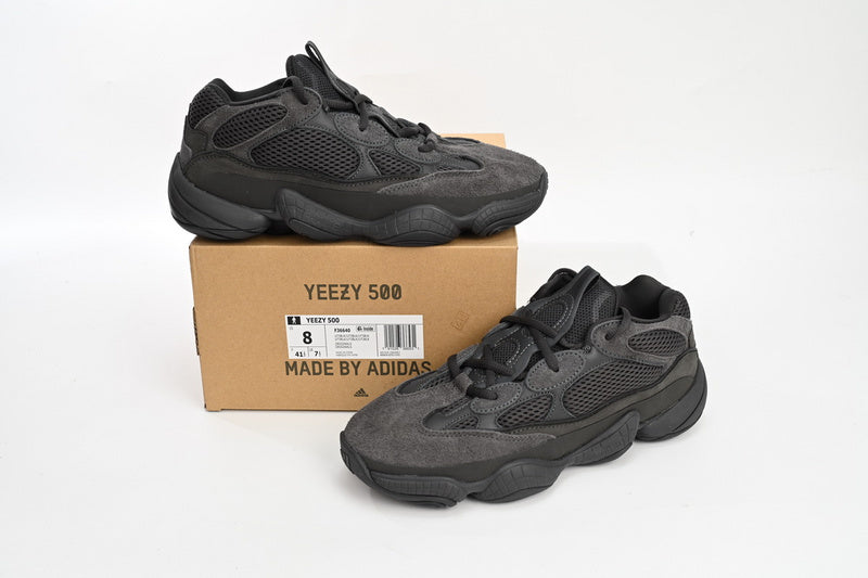 Yeezy 500 "Utility Black"