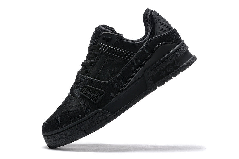 Louis Vuitton Trainer Triple Black