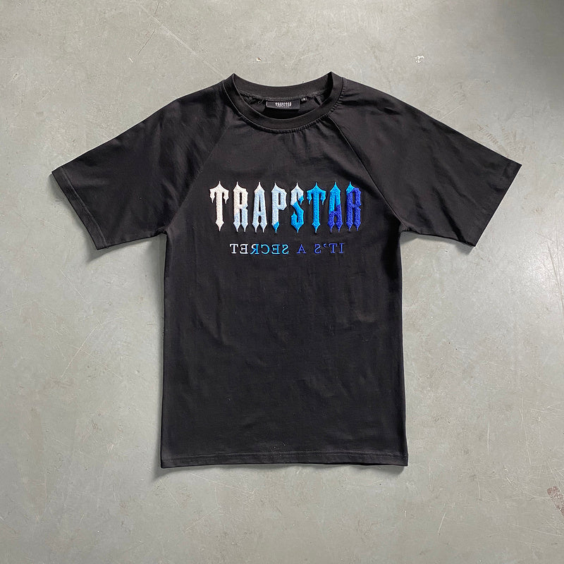 Conjunto Trapstar Verão Cinza Preto Branco com Degrade Azul