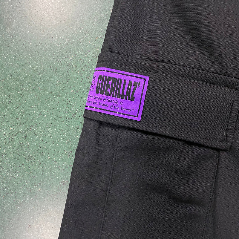 Calça Corteiz Cargo Preto com Roxo