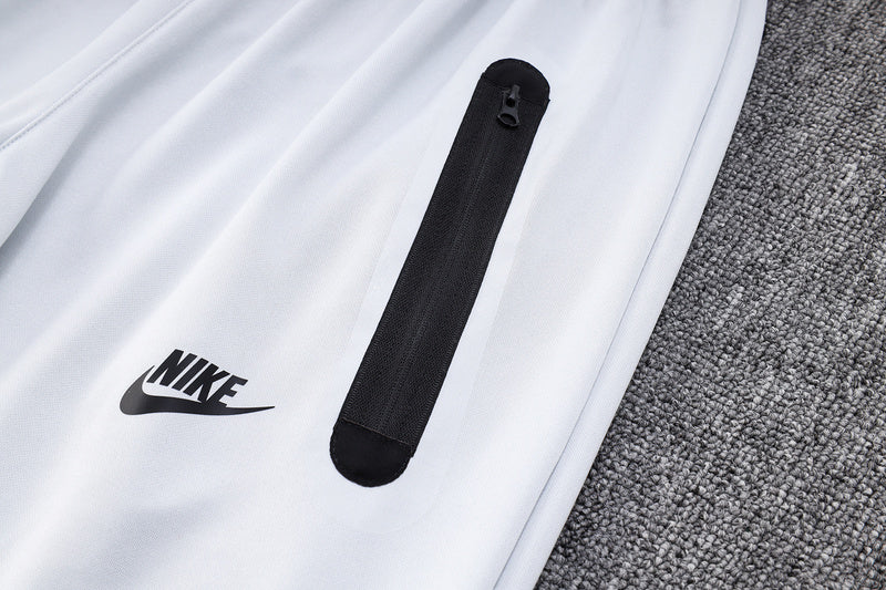 Conjunto Nike Tech Fleece "Branco"